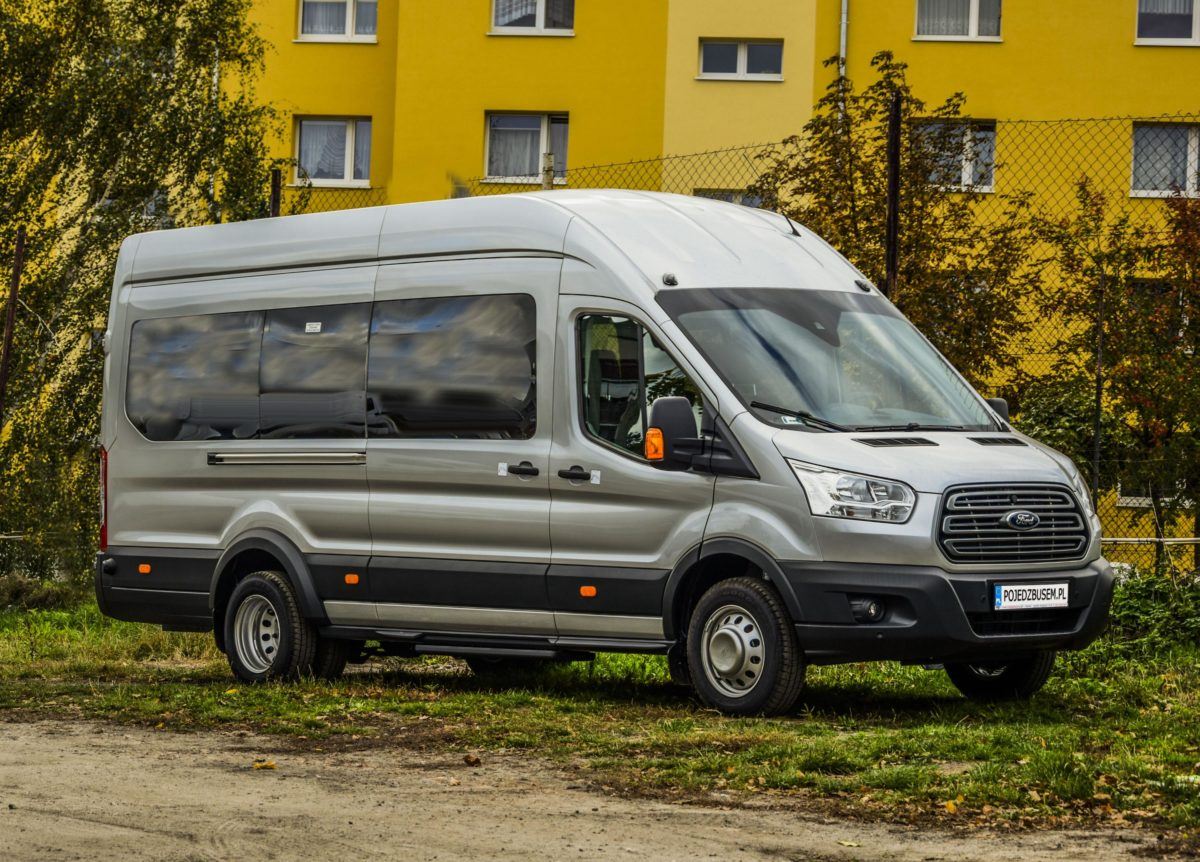 Автобус ford transit 17